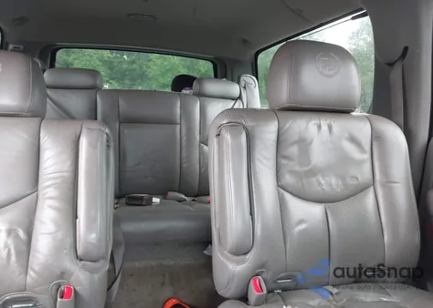 2003 Cadillac Escalade Esv Standard from USA, damaged, VIN 3GYFK66N33G263815